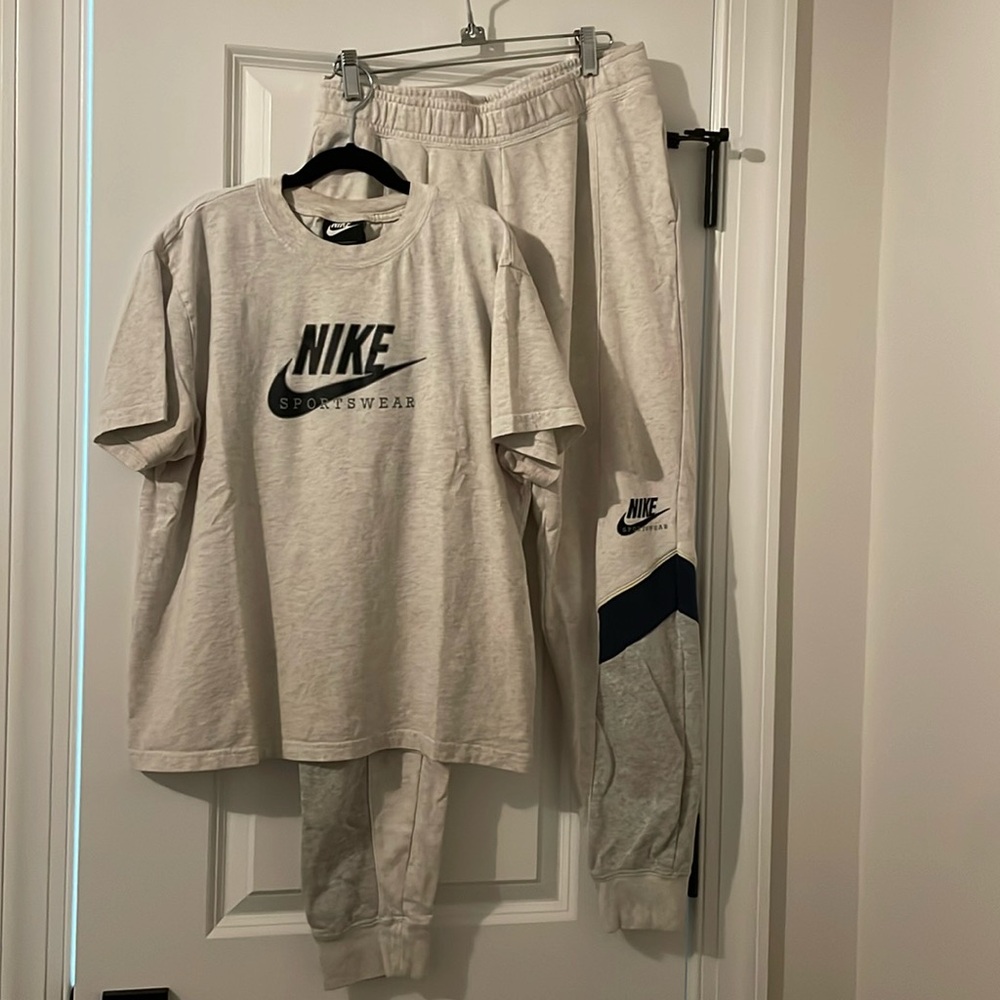 Nike sweat set